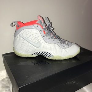 Nike little posite pro